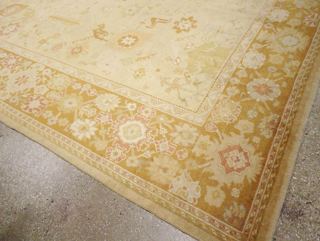 Modern Turkish Oushak Room Size Carpet, No.30791 - Galerie Shabab