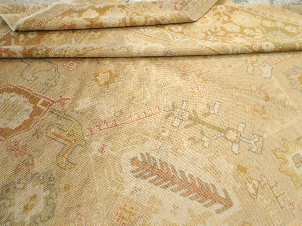 Contemporary Turkish Oushak Room Size Carpet, No.30792 - Galerie Shabab
