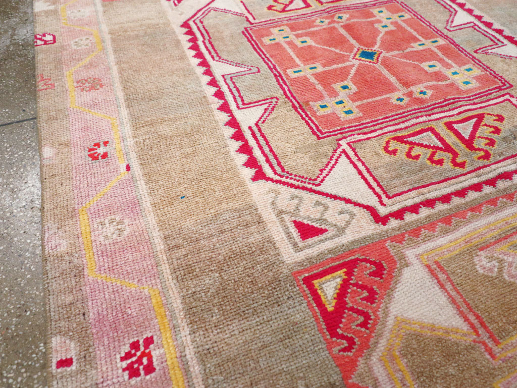 Vintage Turkish Anatolian Wide Gallery Runner, No.30799 - Galerie Shabab