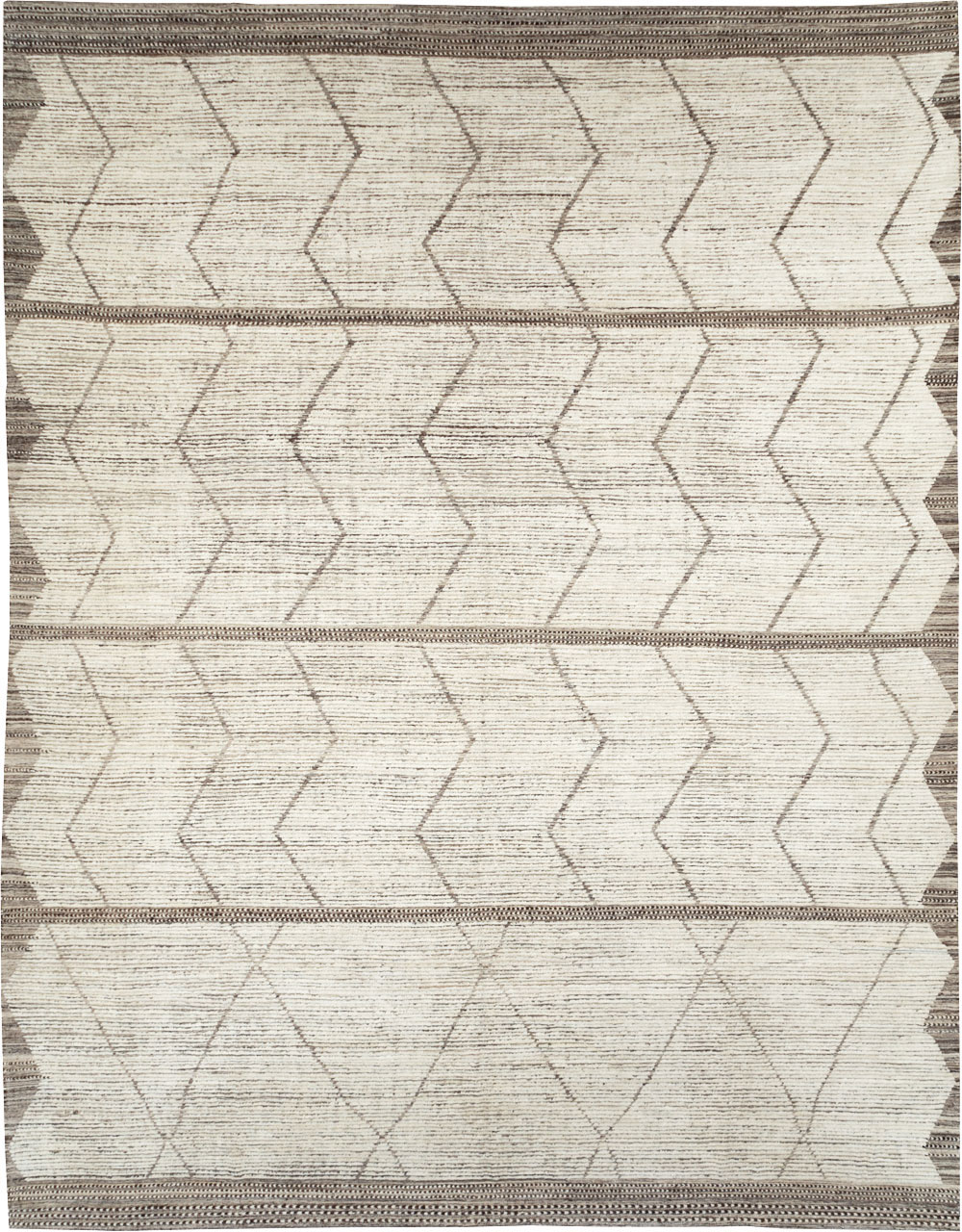 Moroccan Inspired Contemporary Turkish Large Room Size Carpet, No.30801 - Galerie Shabab