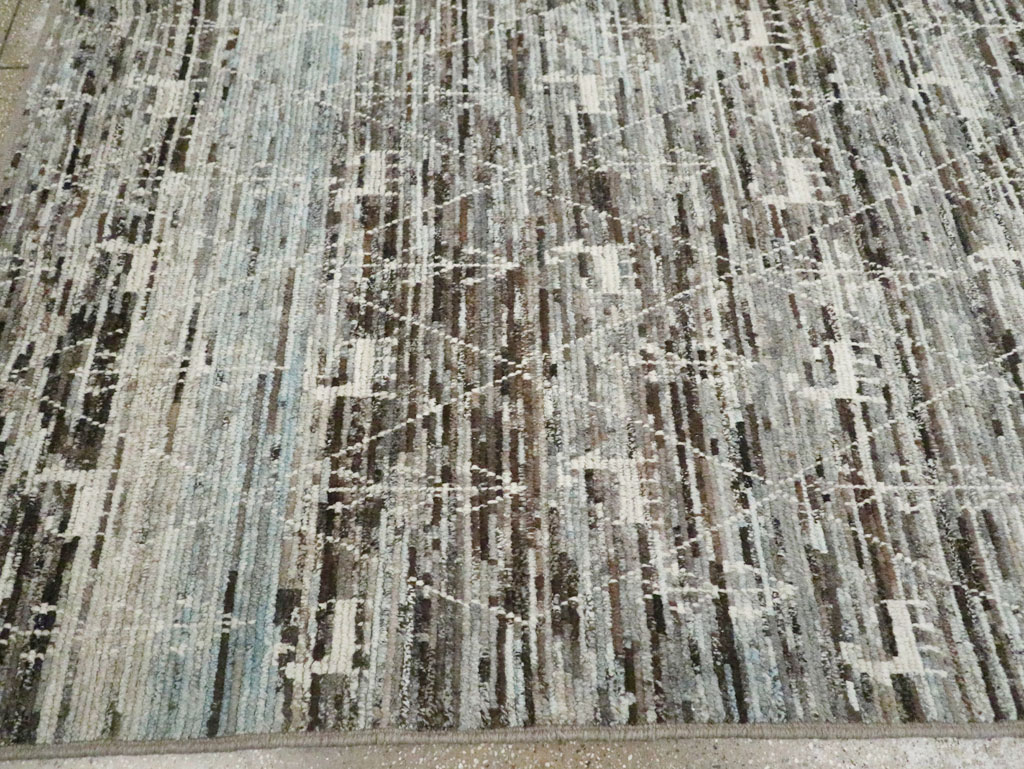 Moroccan Inspired Turkish Room Size Carpet, No.30802 - Galerie Shabab
