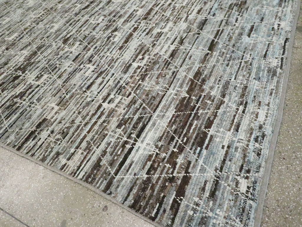 Moroccan Inspired Turkish Room Size Carpet, No.30802 - Galerie Shabab