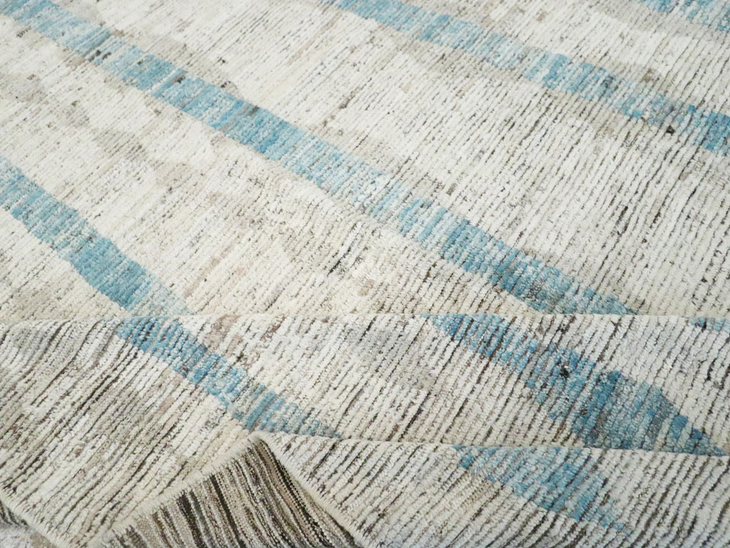 Moroccan Inspired Contemporary Turkish Room Size Carpet, No.30805 - Galerie Shabab