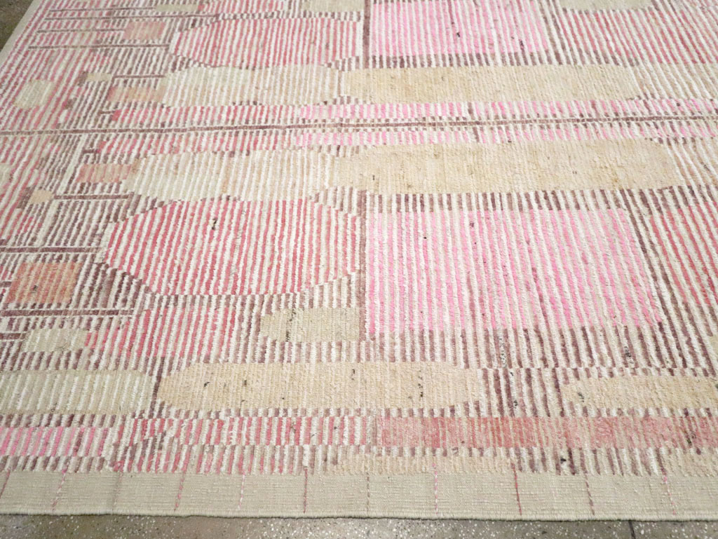 Modern Turkish Large Carpet, No.30809 - Galerie Shabab