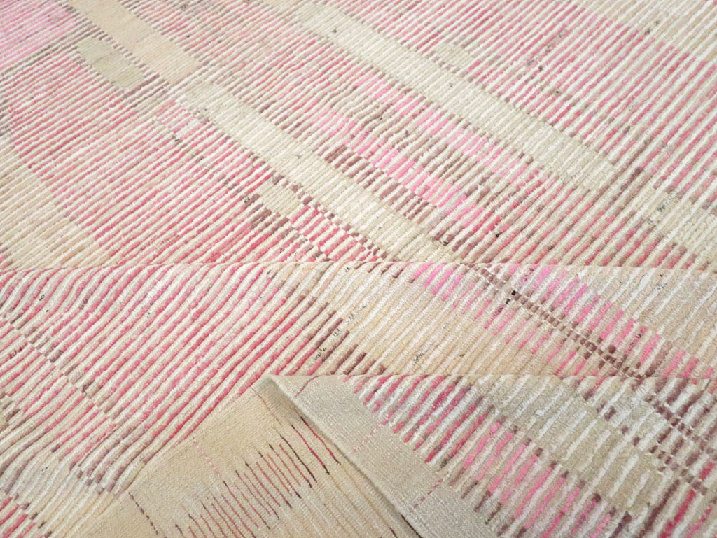 Modern Turkish Large Carpet, No.30809 - Galerie Shabab