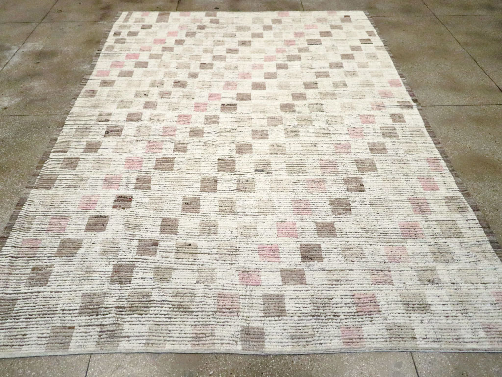 Moroccan Inspired Contemporary Turkish Room Size Carpet, No.30812 - Galerie Shabab