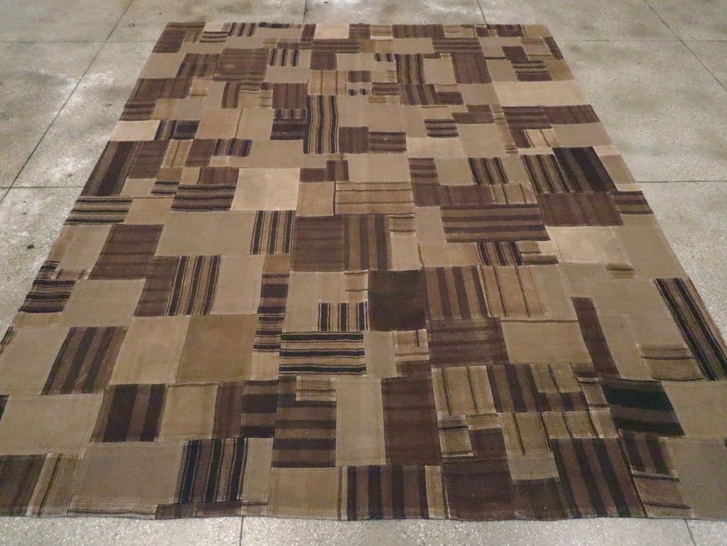 Contemporary Turkish Flatweave Patchwork Style Room Size Carpet, No.30815 - Galerie Shabab