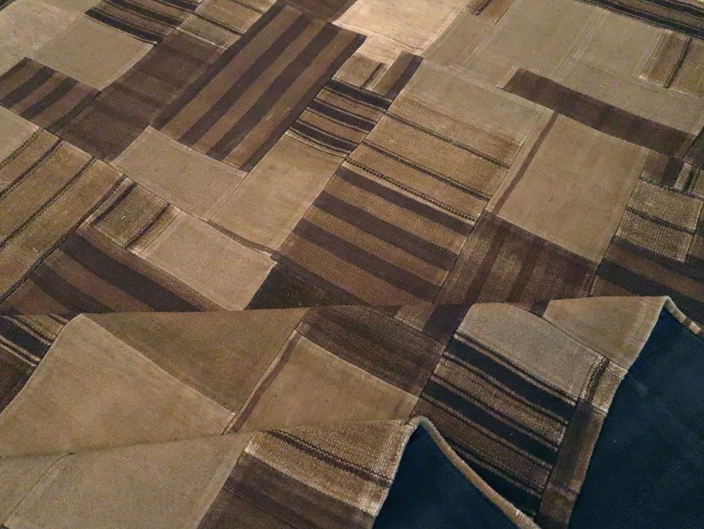 Contemporary Turkish Flatweave Patchwork Style Room Size Carpet, No.30815 - Galerie Shabab