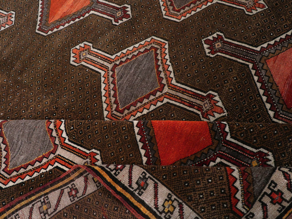 Vintage Turkish Anatolian Room Size Carpet, No.30817 - Galerie Shabab