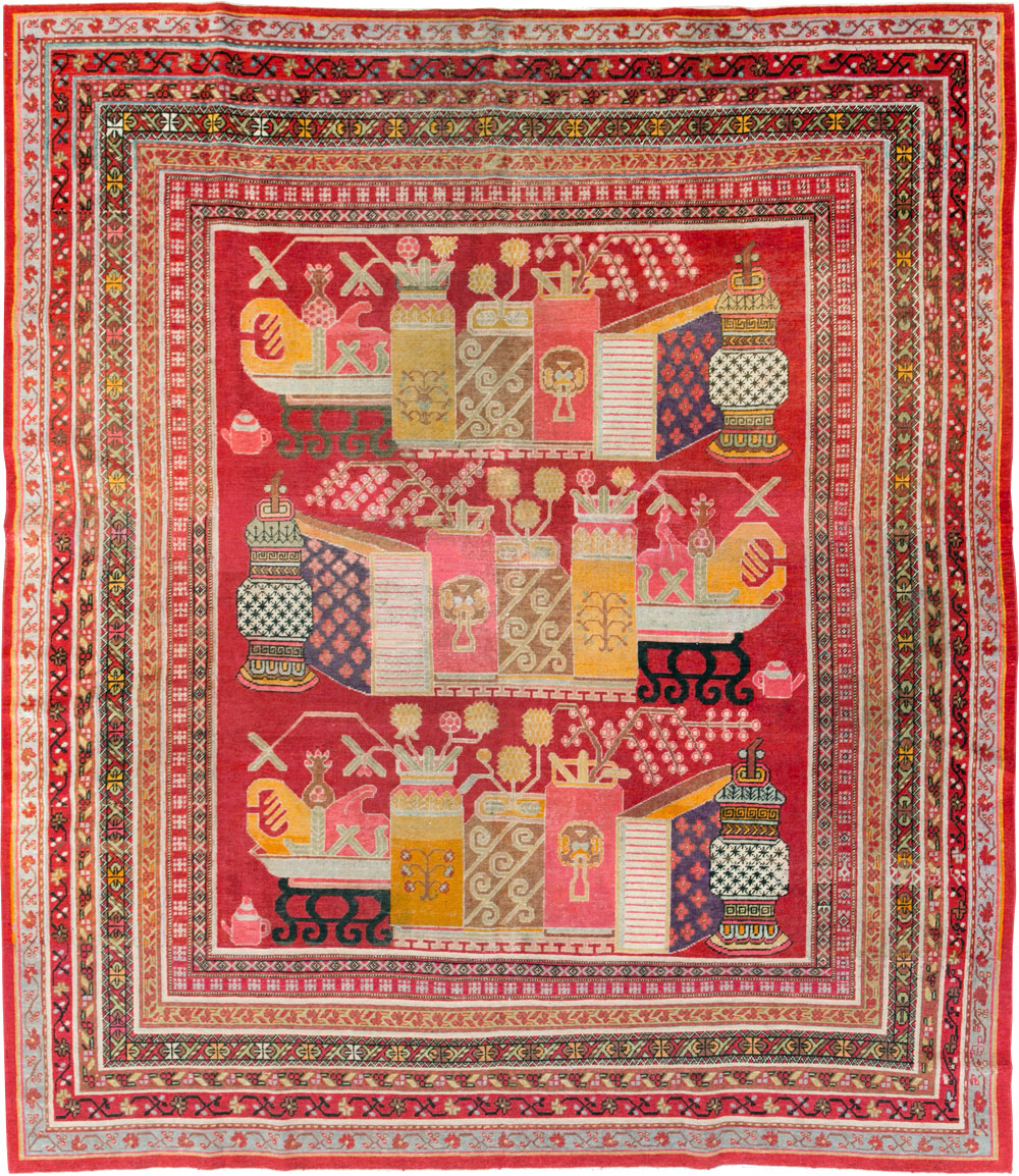 Antique East Turkestan Pictorial Vase Khotan Small Room Size Carpet, No.30818 - Galerie Shabab