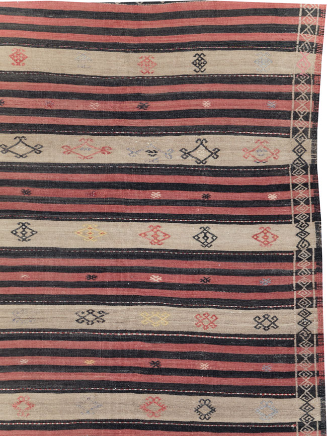 Vintage Turkish Flatweave Kilim Room Size Carpet, No.30819 - Galerie Shabab