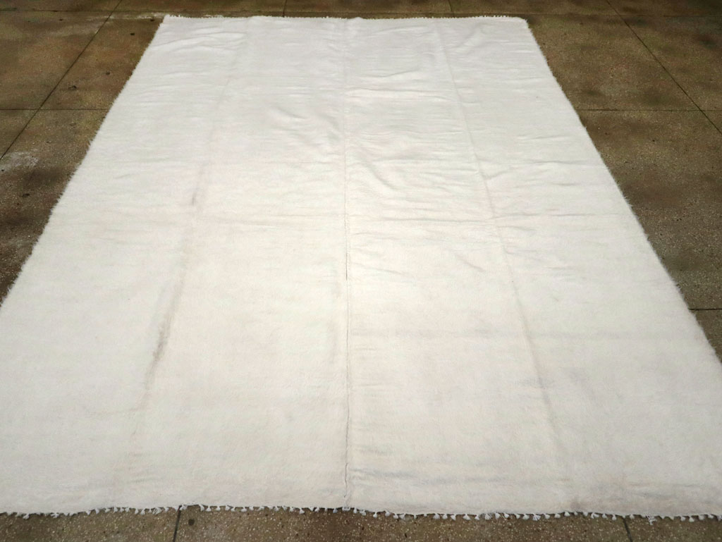 Contemporary Turkish Mohair Room Size Carpet, No.30822 - Galerie Shabab