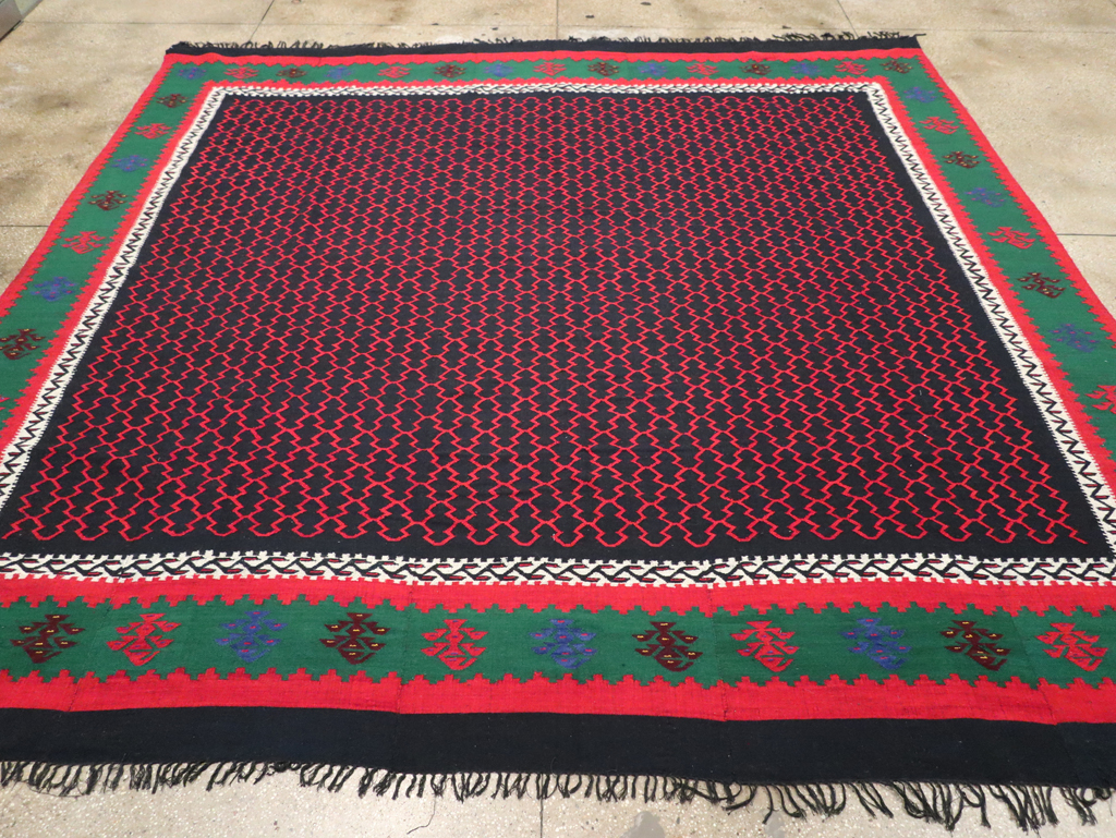 Vintage Turkish Flatweave Kilim Square Room Size Carpet, No.30823 - Galerie Shabab