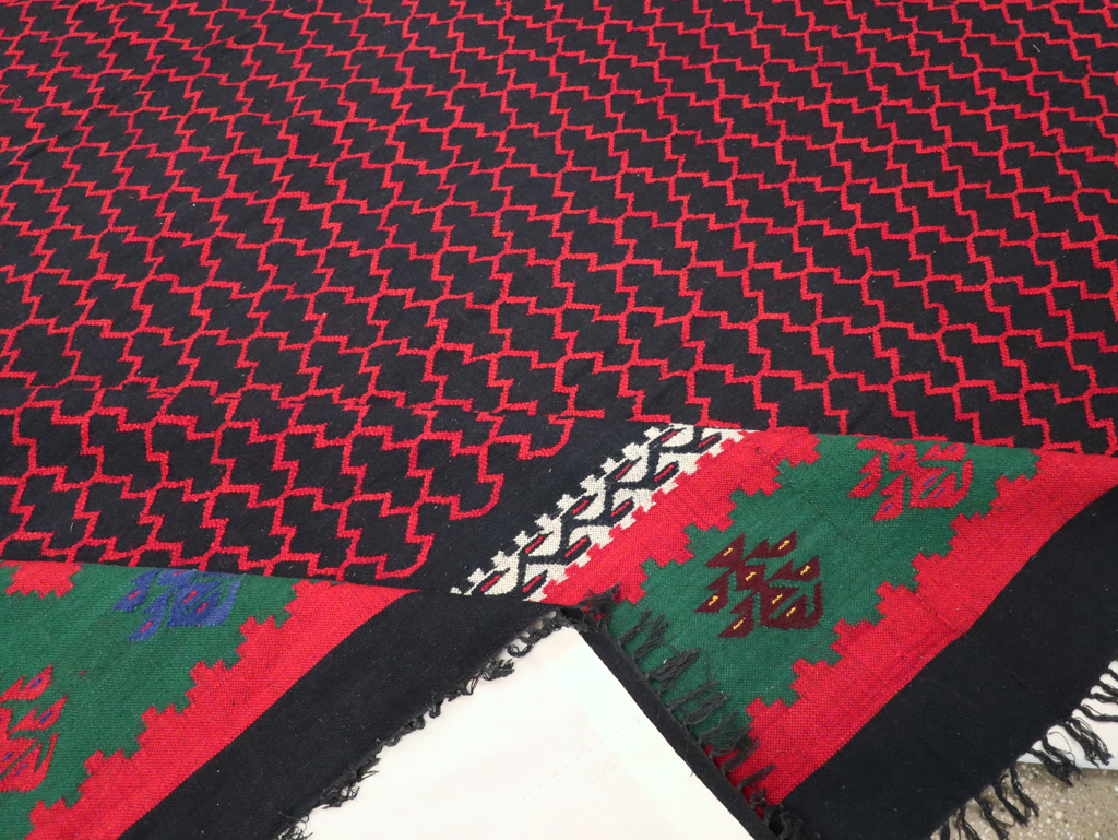 Vintage Turkish Flatweave Kilim Square Room Size Carpet, No.30823 - Galerie Shabab