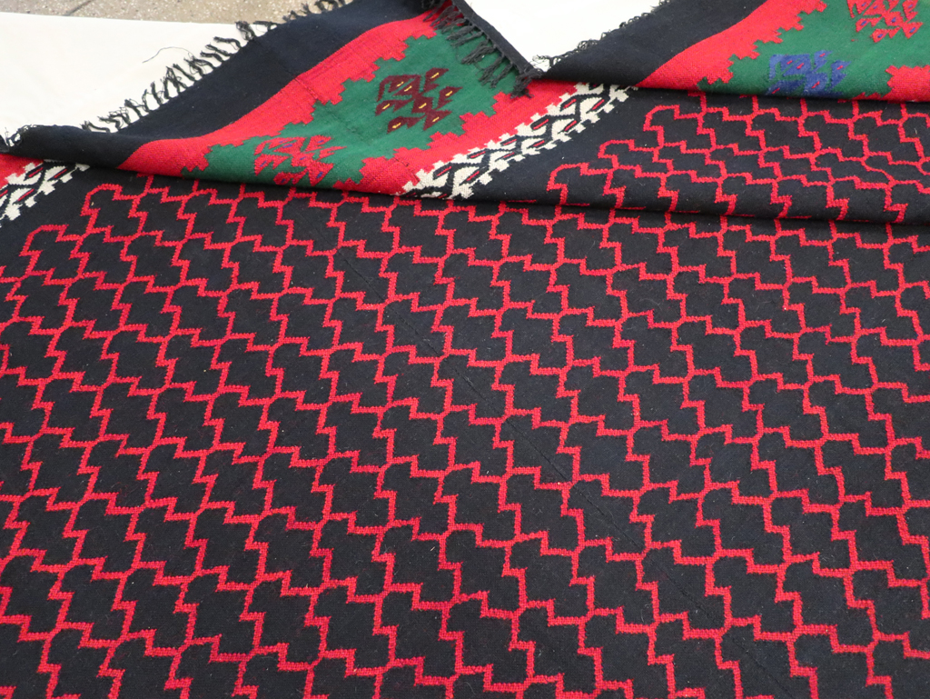 Vintage Turkish Flatweave Kilim Square Room Size Carpet, No.30823 - Galerie Shabab