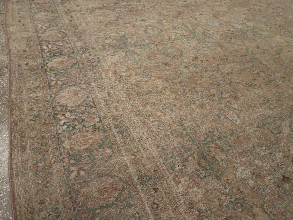 Antique Persian Mashad Room Size Carpet, No.30826 - Galerie Shabab