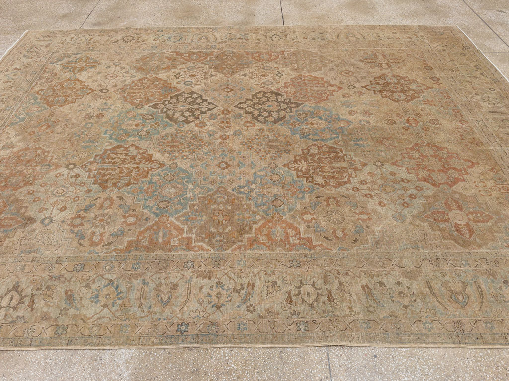 Antique Persian Tabriz Room Size Carpet, No.30840 - Galerie Shabab