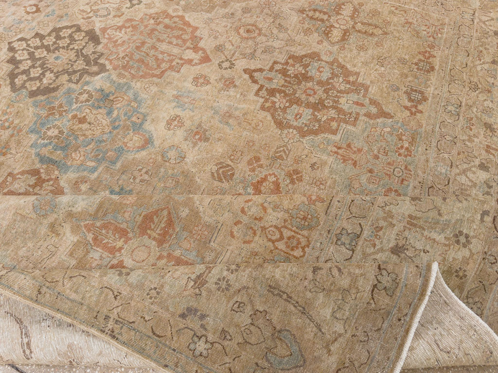 Antique Persian Tabriz Room Size Carpet, No.30840 - Galerie Shabab