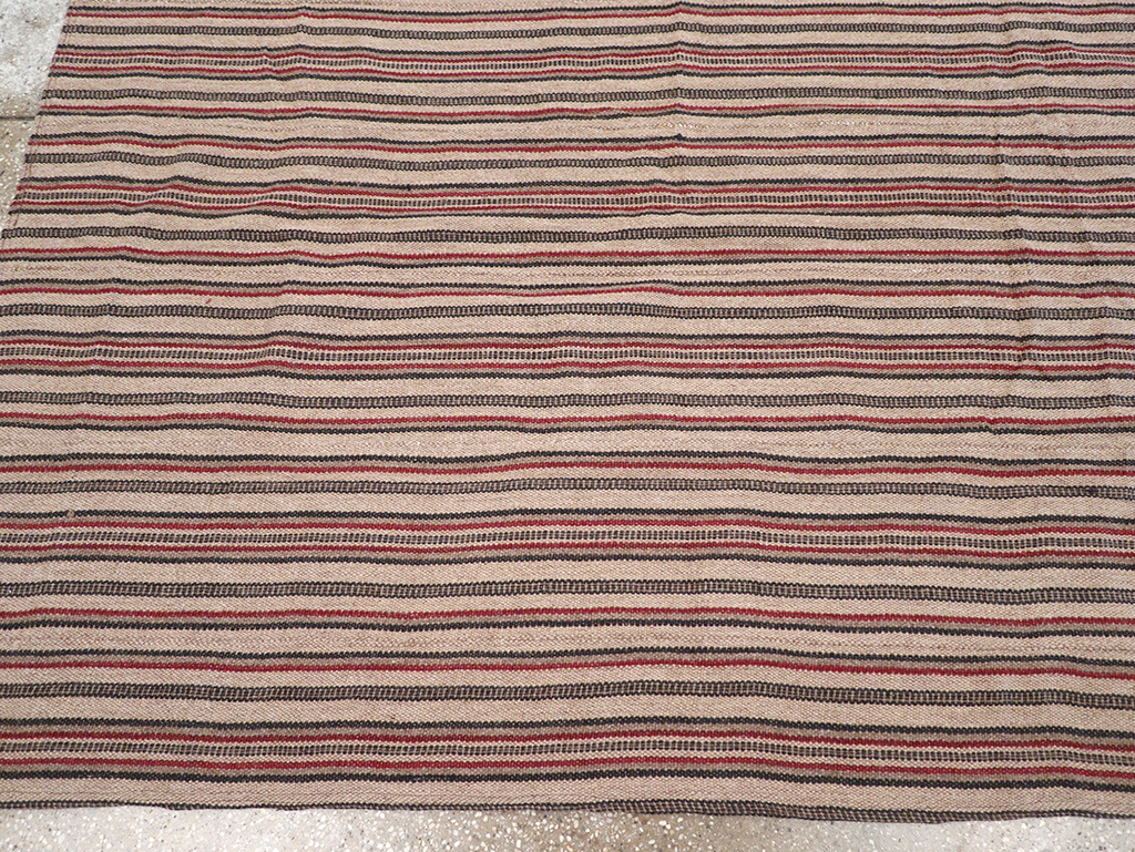 Vintage Persian Flatweave Kilim Room Size Carpet, No.30843 - Galerie Shabab