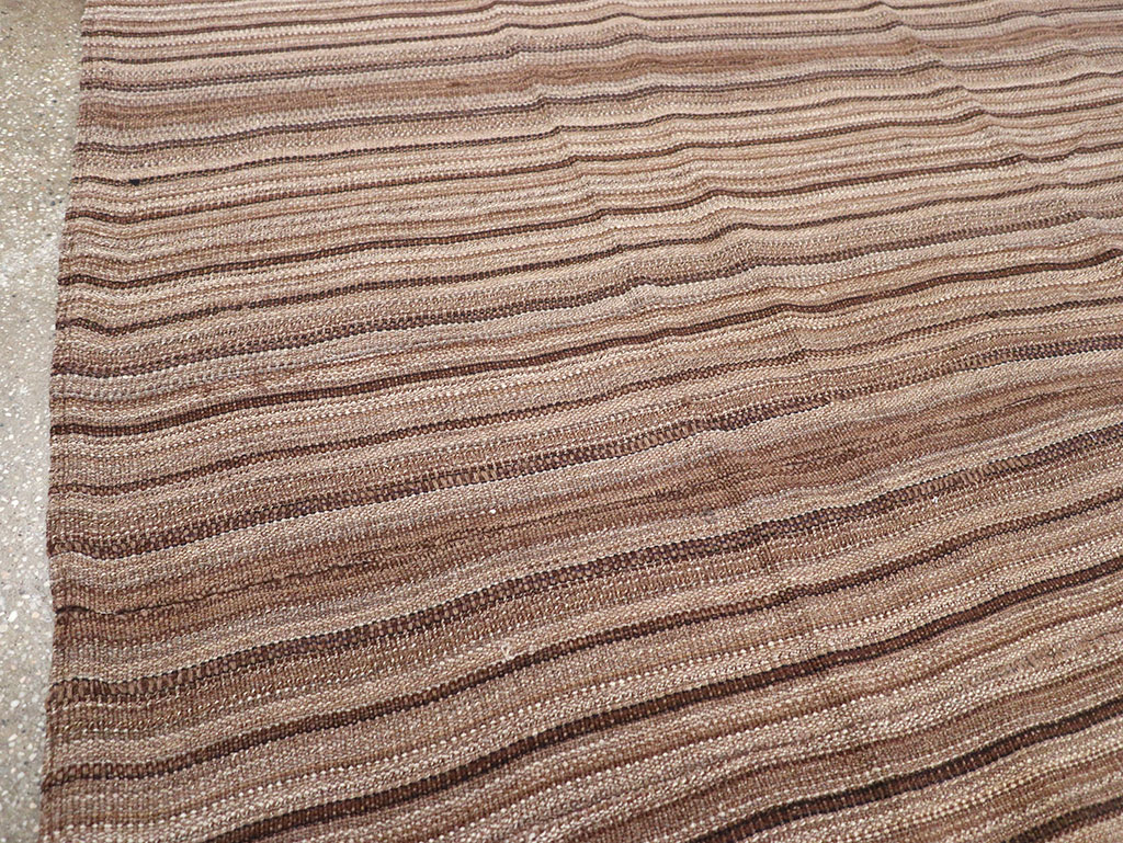 Vintage Persian Flatweave Kilim Square Room Size Carpet, No.30844 - Galerie Shabab