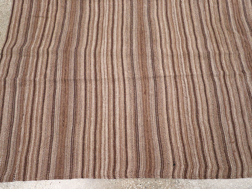 Vintage Persian Flatweave Kilim Square Room Size Carpet, No.30844 - Galerie Shabab