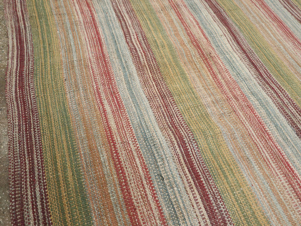 Modern Turkish Flatweave Room Size Carpet, No.30845 - Galerie Shabab