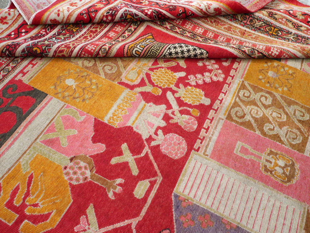 Antique East Turkestan Pictorial Vase Khotan Room Size Carpet, No.30852 - Galerie Shabab