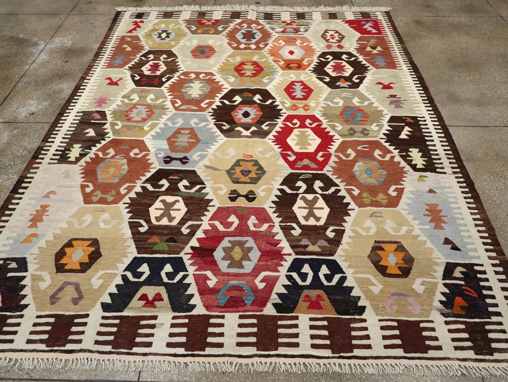 Contemporary Turkish Flatweave Kilim Room Size Carpet, No.30863 - Galerie Shabab