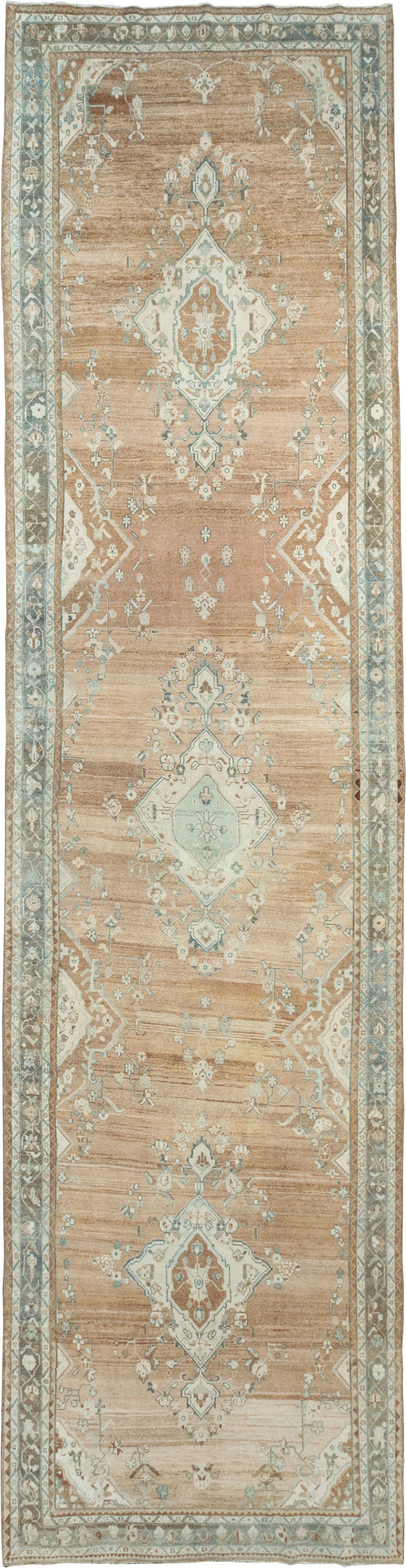 Vintage Persian Malayer Wide Gallery Runner, No.30868 - Galerie Shabab