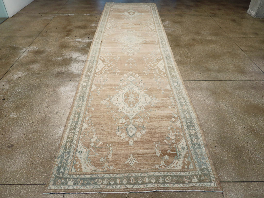 Vintage Persian Malayer Wide Gallery Runner, No.30868 - Galerie Shabab