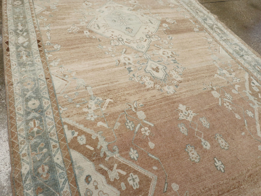 Vintage Persian Malayer Wide Gallery Runner, No.30868 - Galerie Shabab