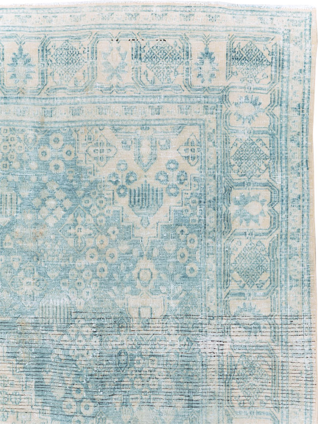 Distressed Style Vintage Persian Joshegan Accent Carpet, No.30869 - Galerie Shabab