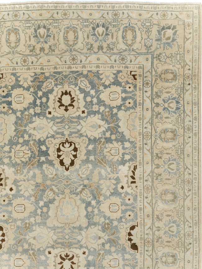 Antique Persian Veramin Carpet, No.30870 - Galerie Shabab