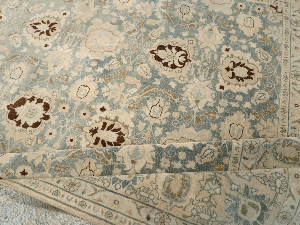 Antique Persian Veramin Carpet, No.30870 - Galerie Shabab
