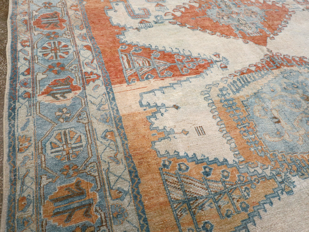 Vintage Persian Veece Room Size Carpet, No.30871 - Galerie Shabab