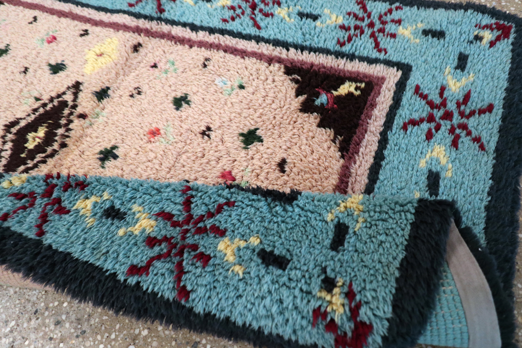 Vintage European Shag Rug, No.30874 - Galerie Shabab