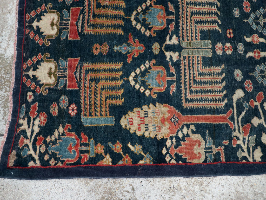 Antique Persian Sultanabad Rug, No.30879 - Galerie Shabab