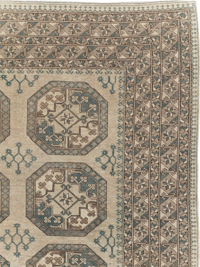 Vintage Central Asian Turkoman Small Room Size Tribal Carpet, No.30884 - Galerie Shabab