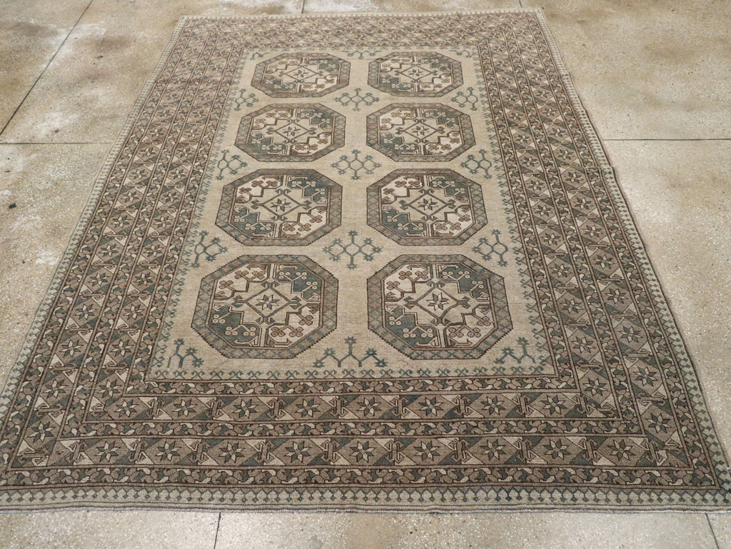 Vintage Central Asian Turkoman Small Room Size Tribal Carpet, No.30884 - Galerie Shabab
