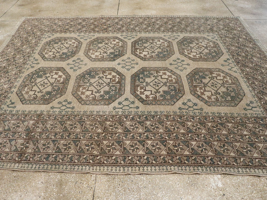 Vintage Central Asian Turkoman Small Room Size Tribal Carpet, No.30884 - Galerie Shabab