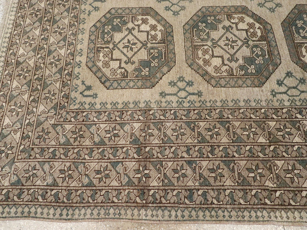 Vintage Central Asian Turkoman Small Room Size Tribal Carpet, No.30884 - Galerie Shabab