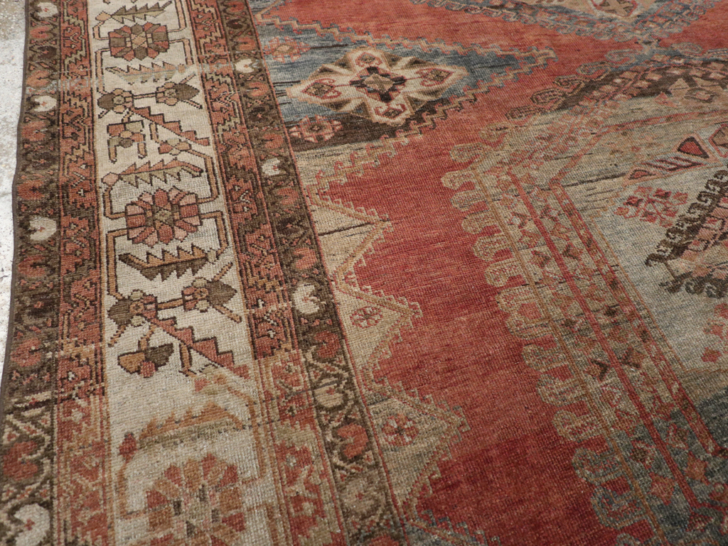 Antique Persian Veece Room Size Carpet, No.30906 - Galerie Shabab