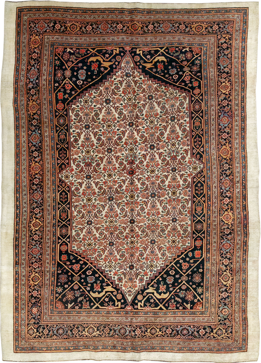 Antique Persian Bidjar Accent Carpet, No.30911 - Galerie Shabab