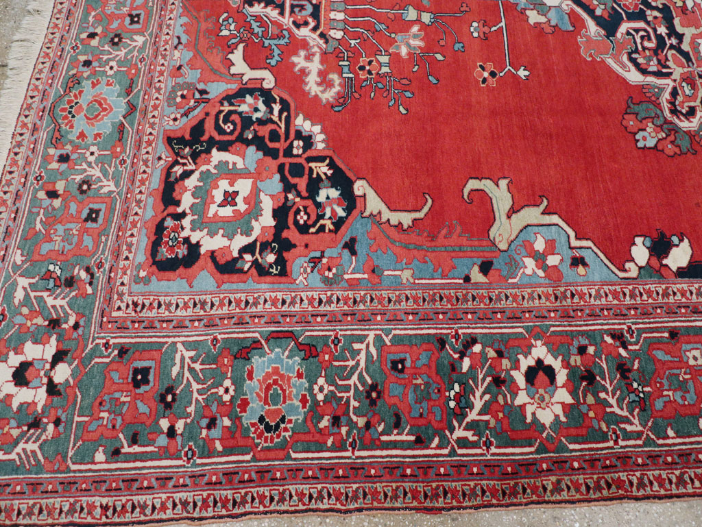Antique Persian Serapi Room Size Carpet, No.30912 - Galerie Shabab