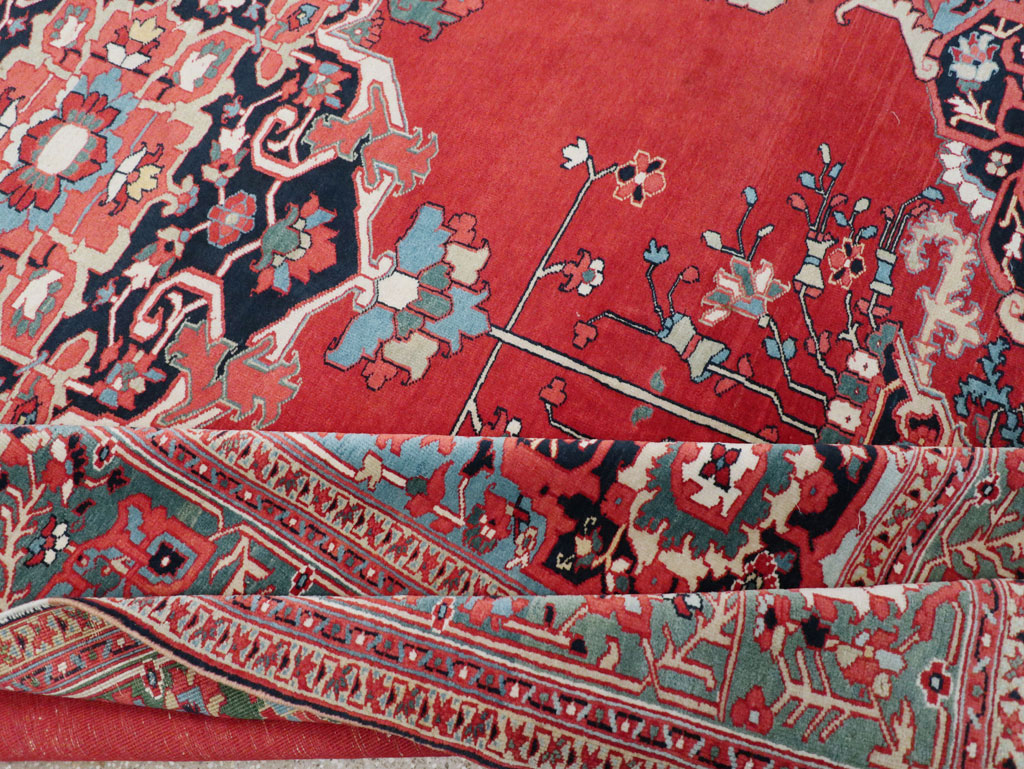 Antique Persian Serapi Room Size Carpet, No.30912 - Galerie Shabab