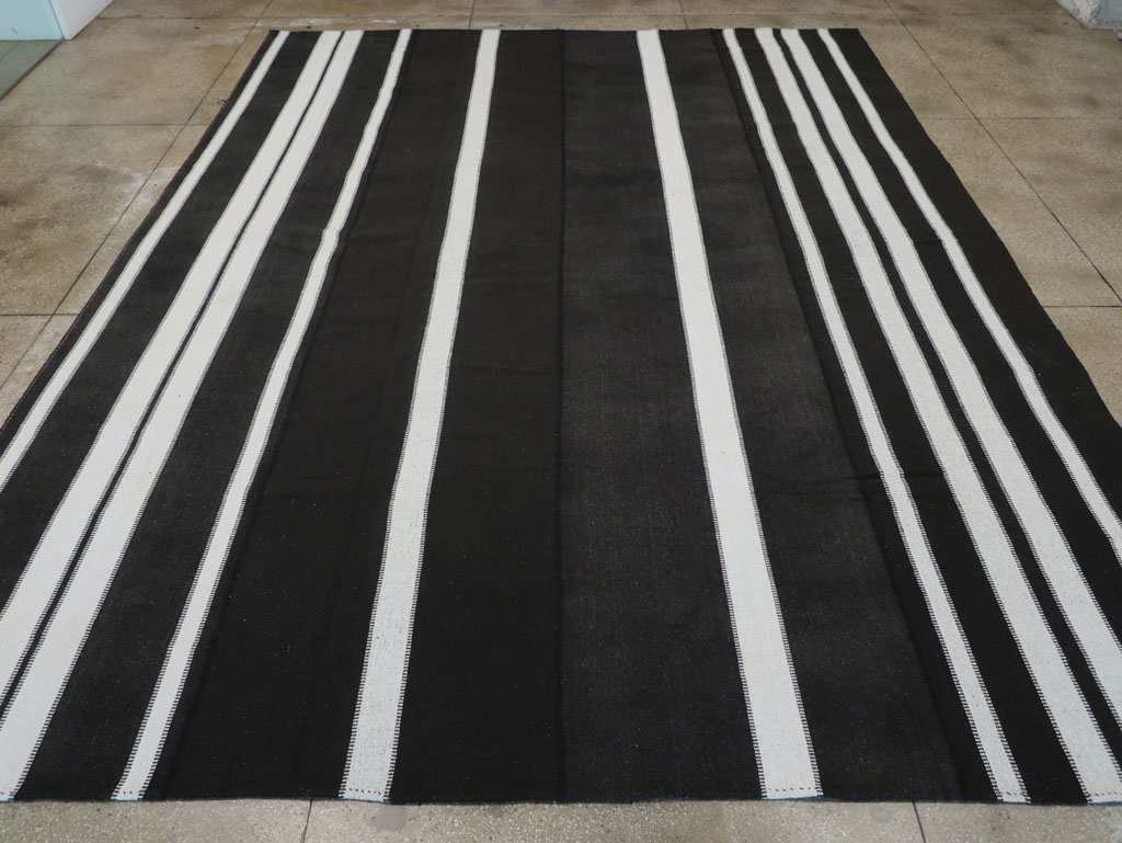 Modern Turkish Flatweave Kilim Large Room Size Carpet, No.30915 - Galerie Shabab