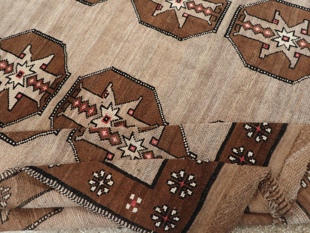 Vintage Turkish Anatolian Carpet, No.30920 - Galerie Shabab
