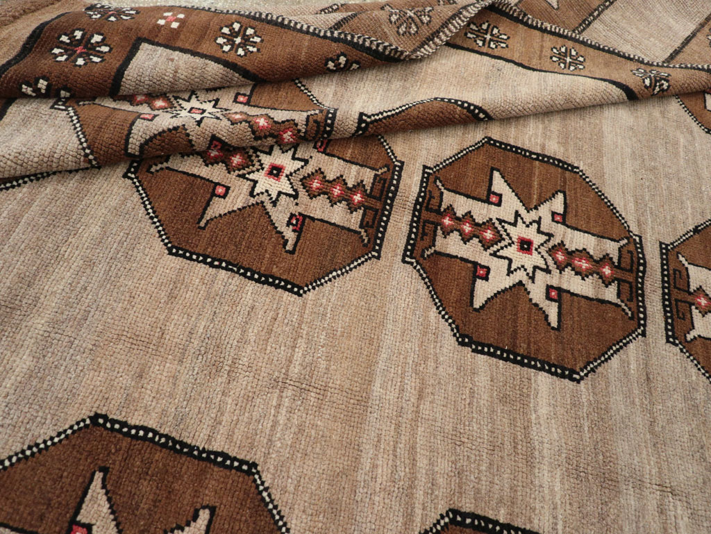 Vintage Turkish Anatolian Carpet, No.30920 - Galerie Shabab