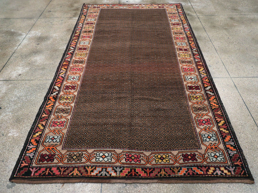 Vintage Turkish Anatolian Gallery Carpet, No.30922 - Galerie Shabab