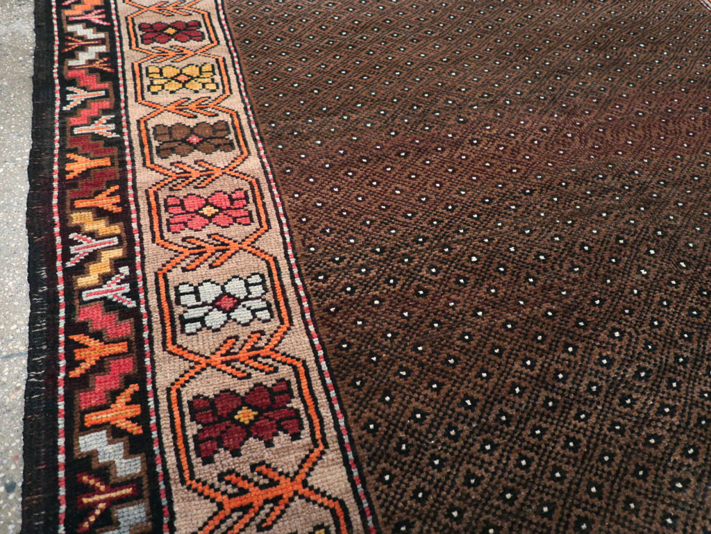 Vintage Turkish Anatolian Gallery Carpet, No.30922 - Galerie Shabab